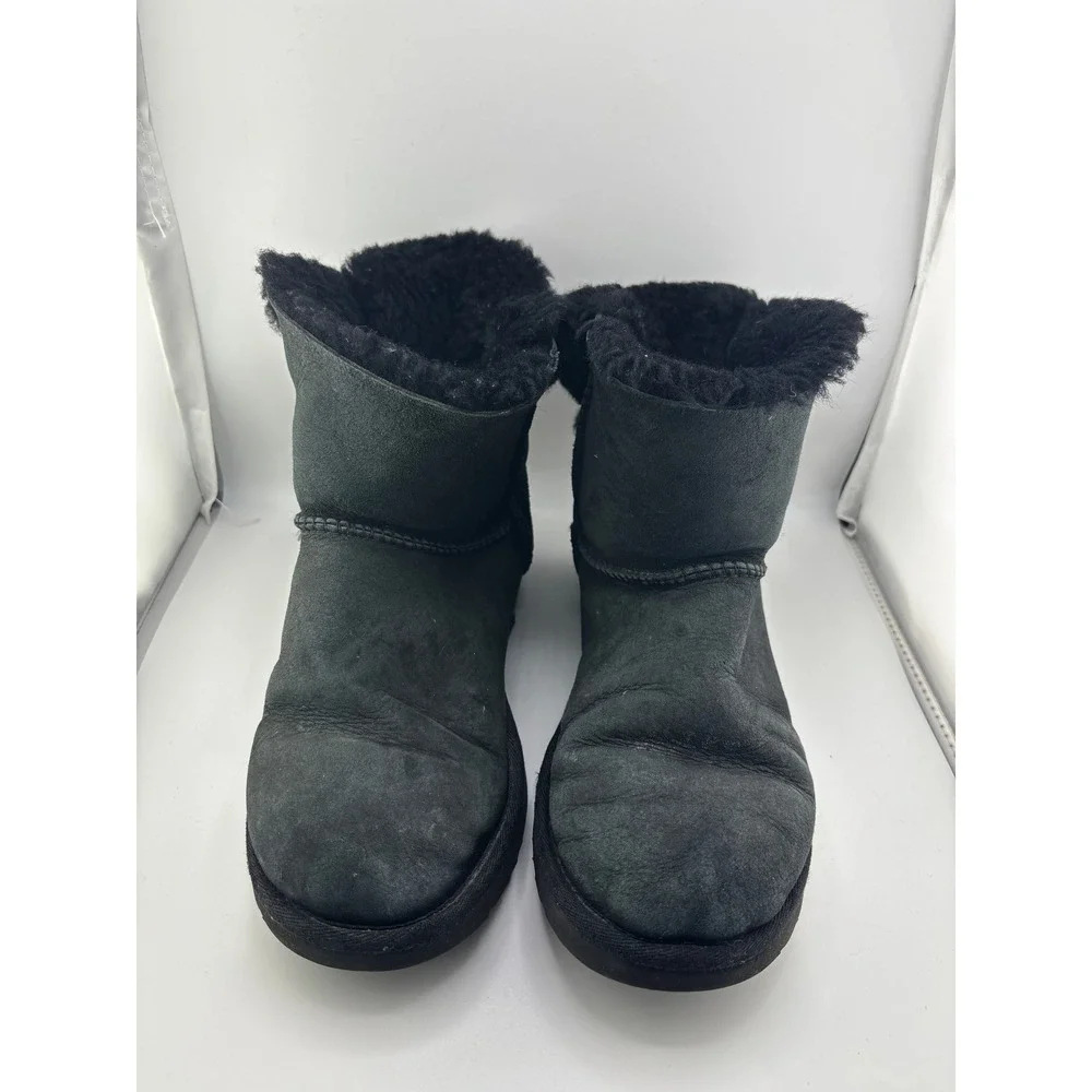 UGG Gita Black Suede Sheepskin Bow Ankle Boots Womens Size 7 1018517